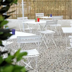 Bouganville Bed and breakfast Rilievo