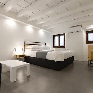 2* Pensión Piano Tre